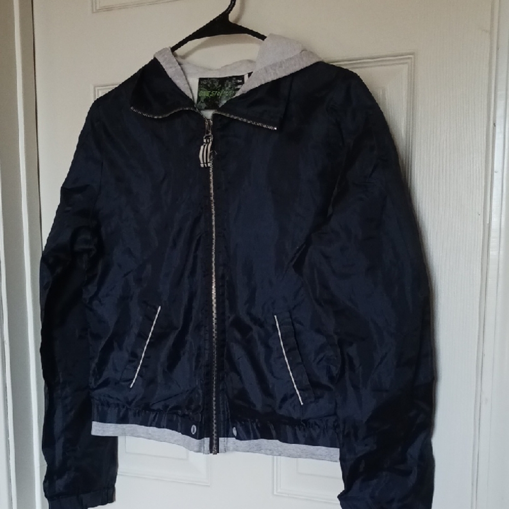 One Step Up Windbreaker Hoodie Size Large Kids